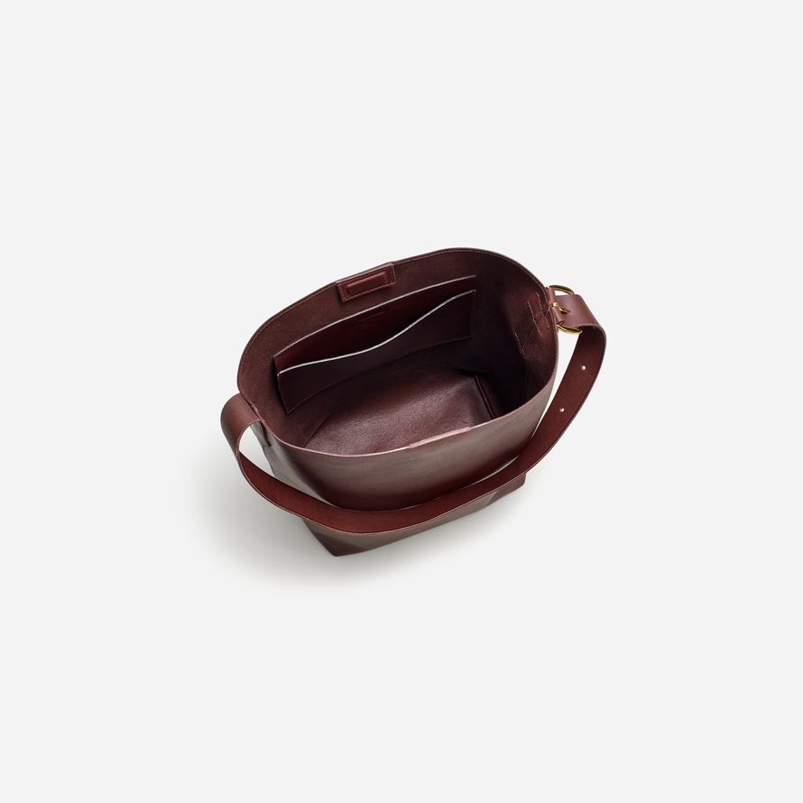 womens madewell the essential tote bucket bag chocolate