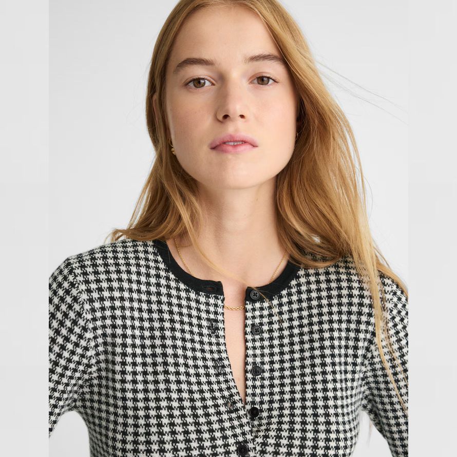 womens madewell houndstooth crewneck 100 merino wool cardigan black white