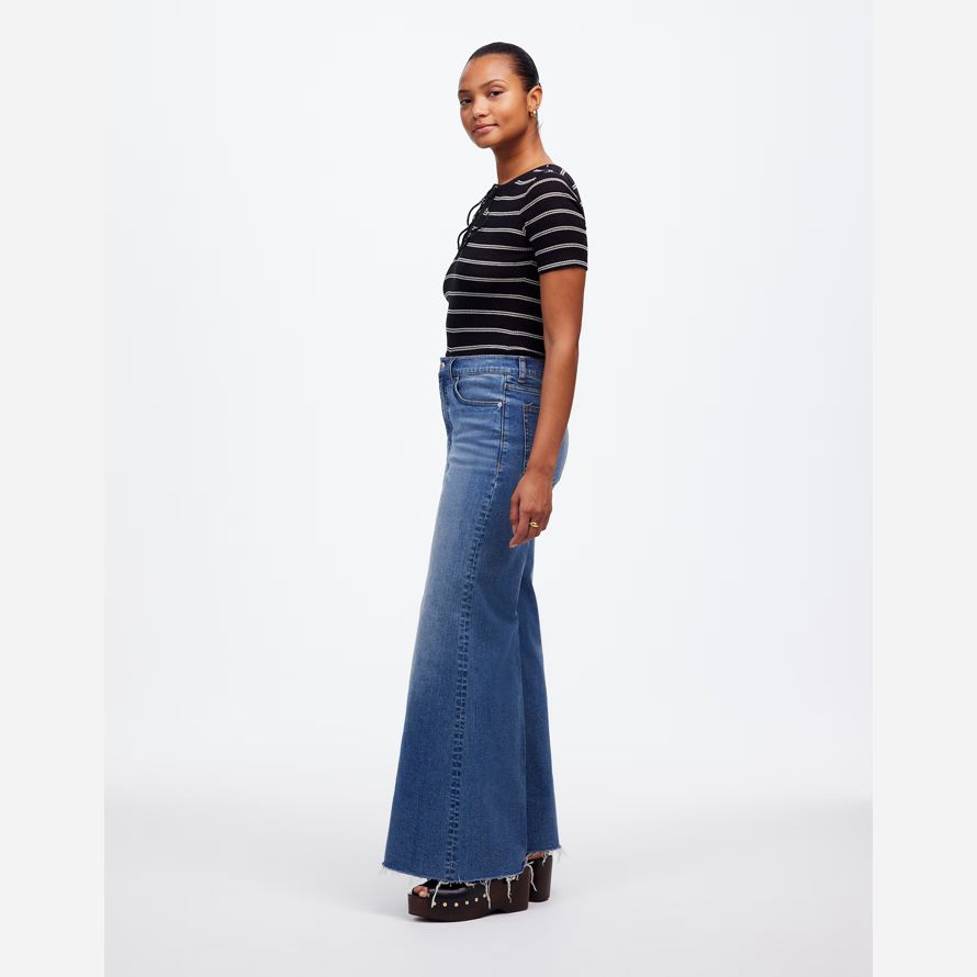 womens madewell curvy flared wide-leg crop jeans blue