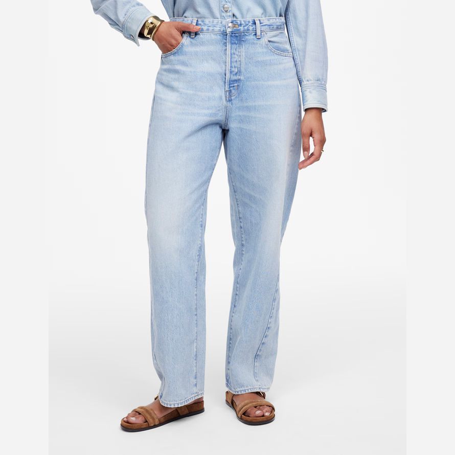 womens madewell the curvy pieced barrel-leg jeans light blue